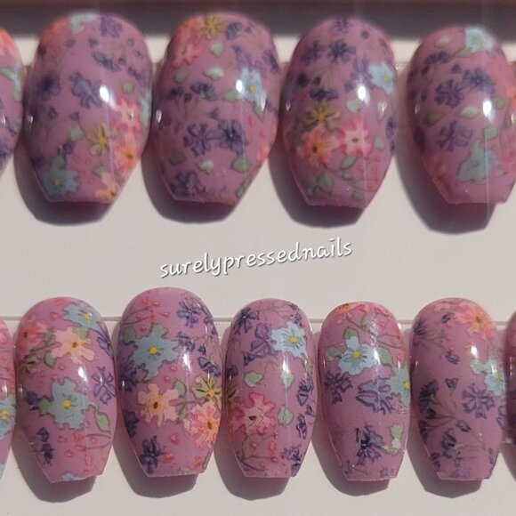 Floral Short Coffin Press on Nails - Picture 3 of 3